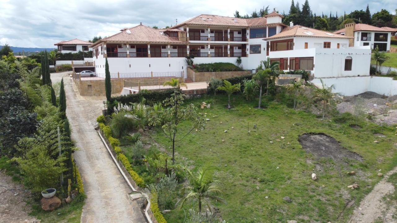 Hotel Puente Piedra ビージャ・デ・レイバ エクステリア 写真