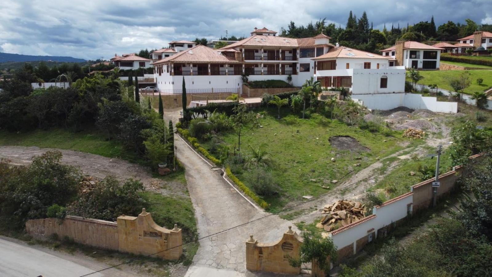 Hotel Puente Piedra ビージャ・デ・レイバ エクステリア 写真